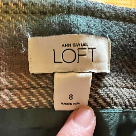Loft Plaid A-Line Green/Tan Skirt, Lined, 48% Wool - 8 - Picture 4 of 5